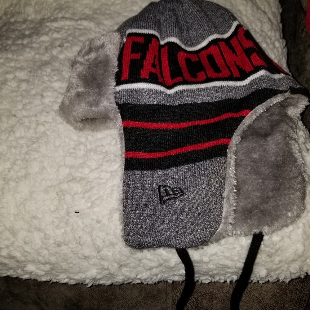 Winter hat - Picture 2 of 6